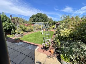 Beacon Way- click for photo gallery